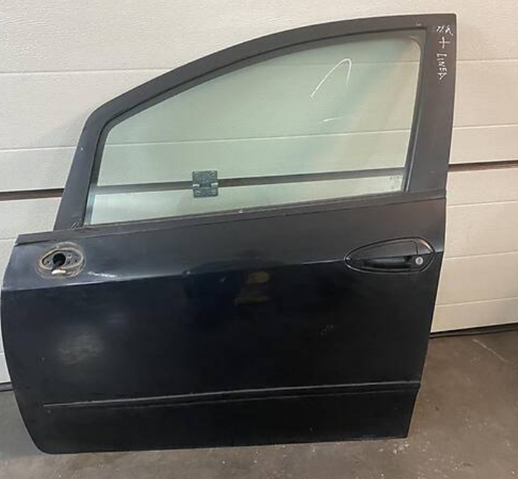 Drzwi przednie prawe do Fiat Linea  323