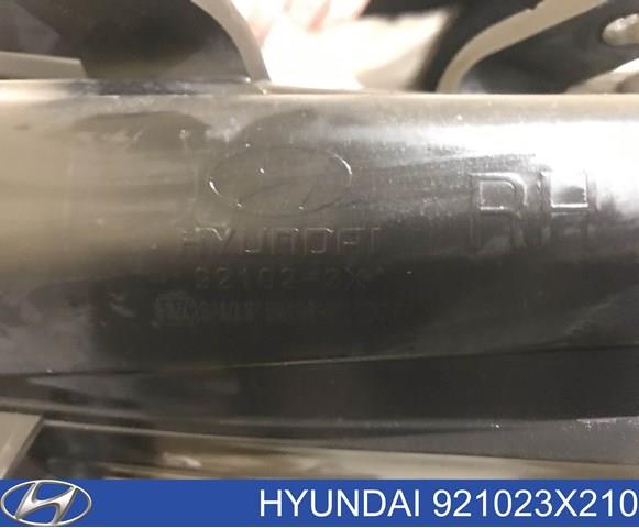 Reflektor prawy Hyundai/Kia 921023X210 cena, od 81,42 USD