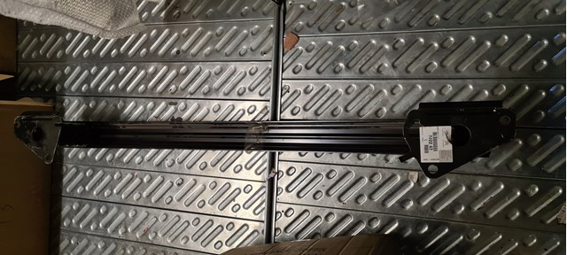 Wzmocnienie zderzaka tylnego Citroen C3 Picasso