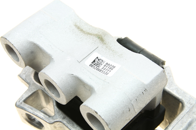 Poduszka (podpora) silnika prawa Magneti Marelli 030607020487 cena, od 157,53 USD