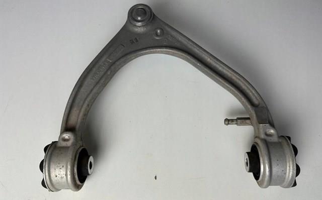 Do koszyka LR117884 Land Rover Wahacz zawieszenia przedniego prawy górny