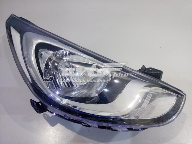 Reflektor prawy TYC 20E311052B cena, od 102,39 USD