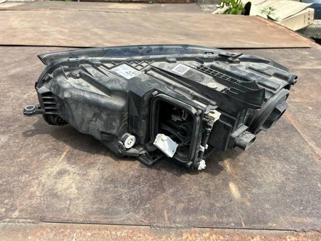 Reflektor prawy Mercedes A1679064204 cena, od 3404,28 USD