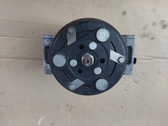 Sprężarka klimatyzacji Ford AM5N19D629AB cena, od 273,50 USD