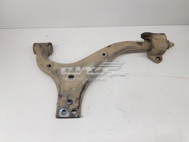 Do koszyka Wahacz zawieszenia przedniego dolny lewy SsangYong Korando C 