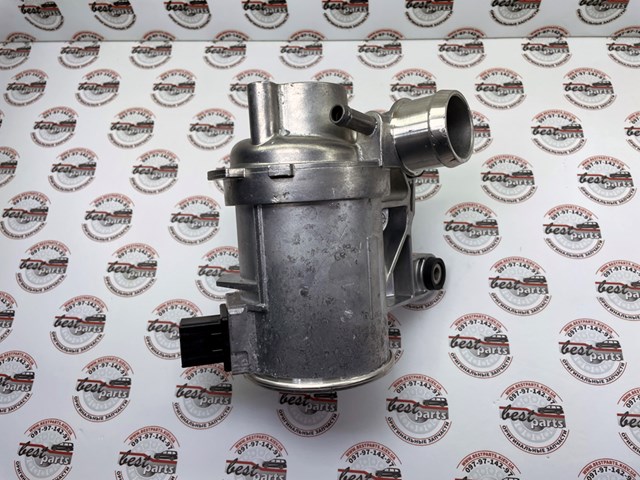 Pompa chłodząca wodna Mercedes A2742000407