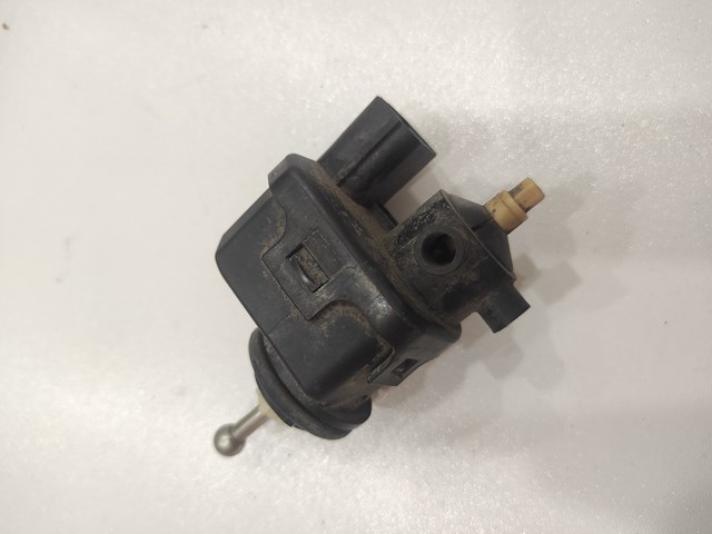 Do koszyka 00787845 Mitsubishi Korektor swiatel