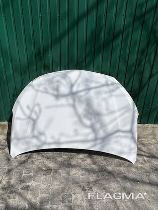 Do koszyka 664002W000 Hyundai/Kia Maska silnika