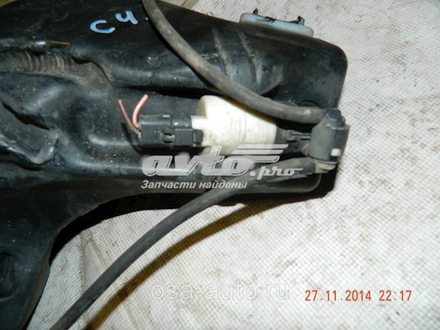  Zbiorniczek spryskiwacza szyb Citroen C4 1