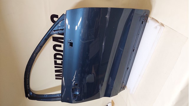 Do koszyka 32228849 Volvo Drzwi przednie prawe