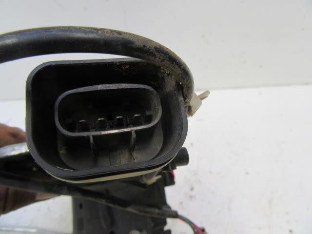 Zamek drzwi tylnych prawych Suzuki 8230165D11000 cena, od 54,49 USD