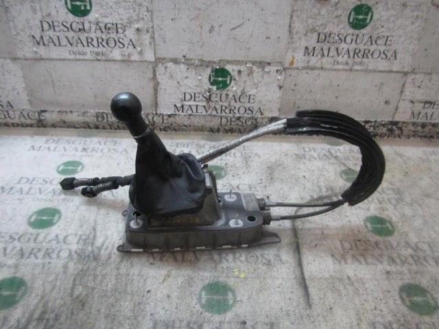 Dźwignia zmiany biegów VAG 1K0711112B cena, od 124,69 USD