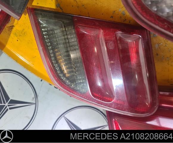 Lampa zespolona tylna prawa wewnętrzna 1208216 Autotechteile