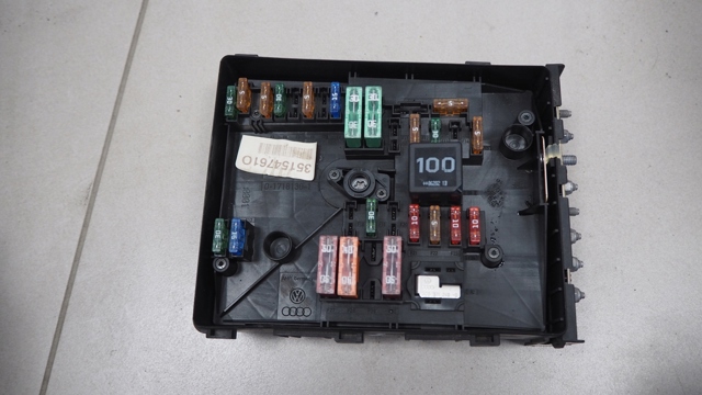 Skrzynka bezpieczników VAG 1K0937125A cena, od 80,34 USD