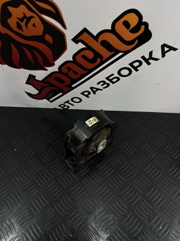 1236136100 Toyota Poduszka (podpora) silnika przednia