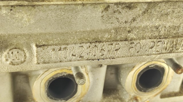 Do koszyka 110421067R Renault (RVI) Głowica cylindrów