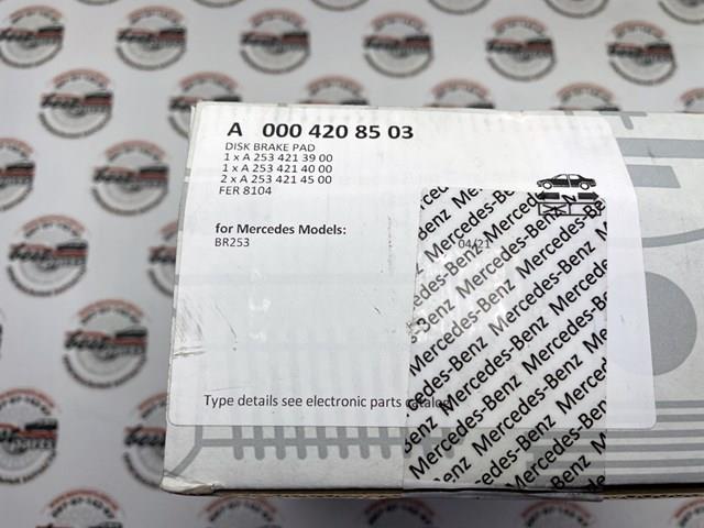 Klocki hamulcowe przednie tarczowe Mercedes A0004208503