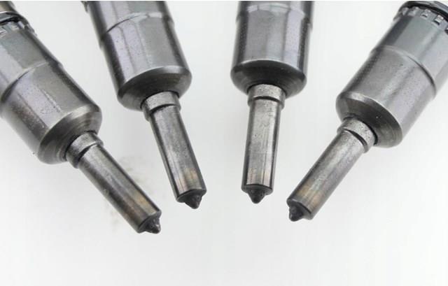 0414720403 Bosch Wtryskiwacz paliwa