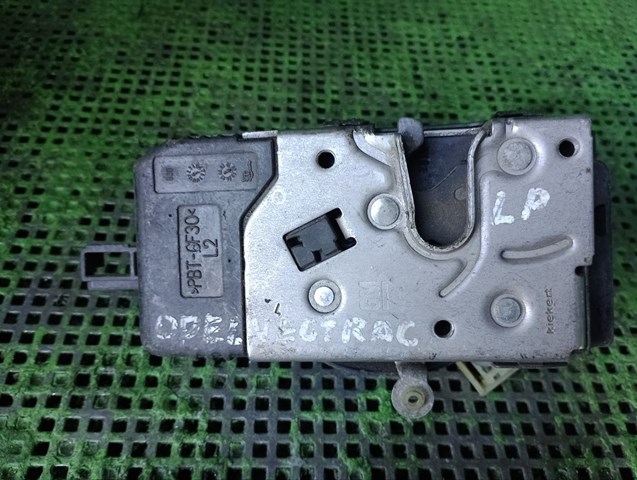 Do koszyka Zamek drzwi przednich lewych Opel Signum  