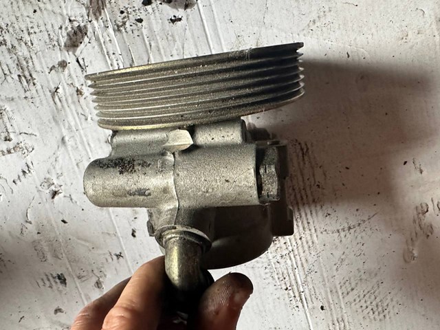 Do koszyka 9638668180 Peugeot/Citroen Pompa wspomagania hydraulicznego kierownicy