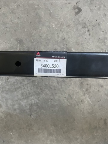 Do koszyka 6400L520 Mitsubishi Wzmocnienie zderzaka przedniego
