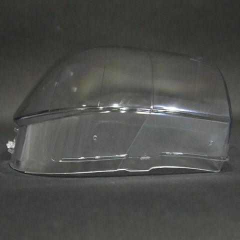 Reflektor prawy 31111846 Volvo