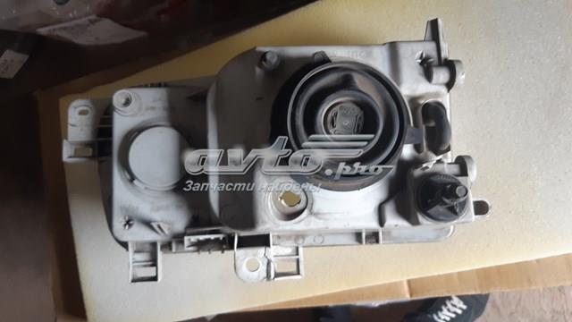 Reflektor prawy do Nissan Vanette CARGO C23