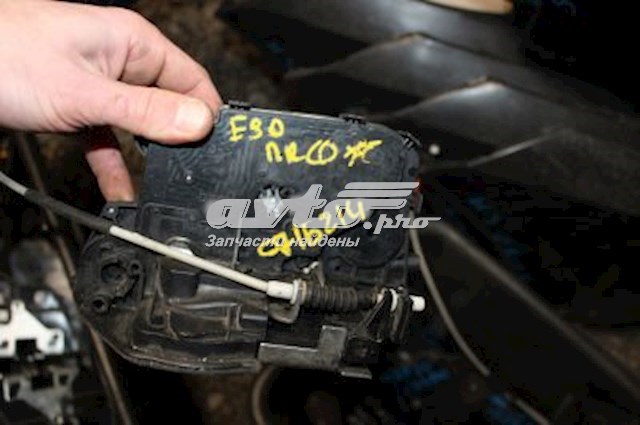 51217059974 BMW Zamek drzwi przednich prawych