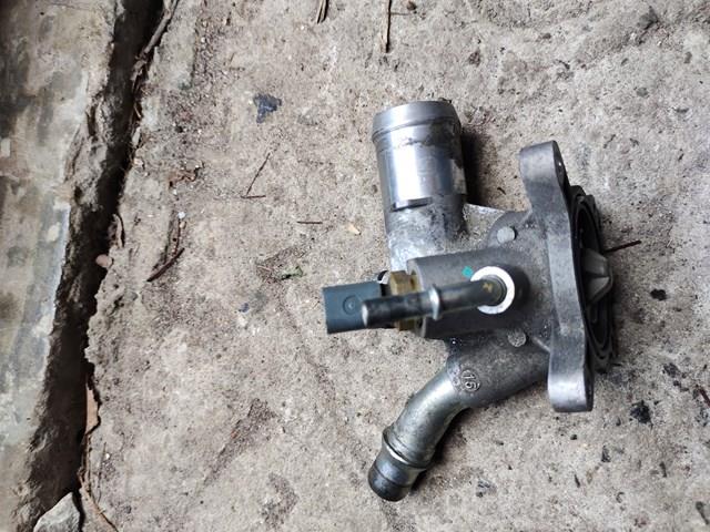 Obudowa termostatu Chrysler 5047772AB