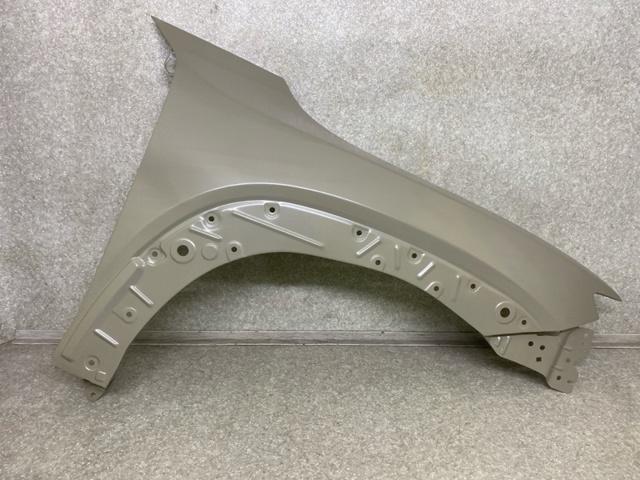 Do koszyka VA4052111 Mazda Błotnik przedni prawy