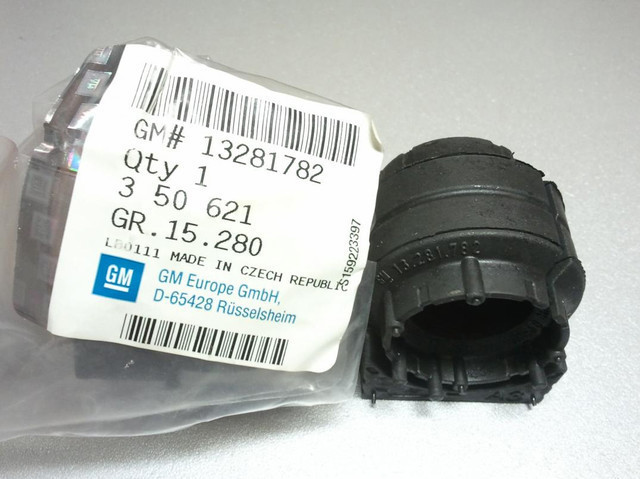 Tuleja stabilizatora przedniego 13281782 General Motors