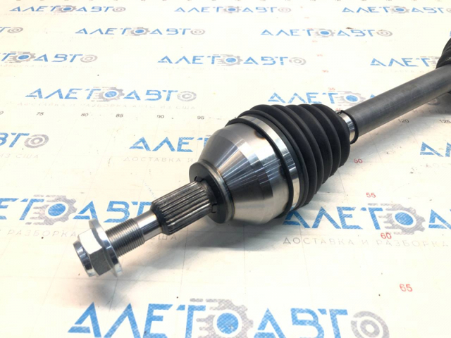 Półoś napędowa przednia prawa do Ford Edge II CD539