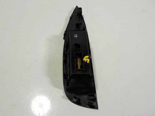 Panel przyciskowy sterowania podnośnikiem szyby przedni lewy Nissan/Infiniti 254014BA2A cena, od 95,34 USD