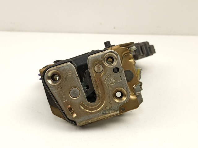 Zamek drzwi tylnych lewych Subaru Forester II SUV (S11, SG) (2002 - 2007) cena, od 80,13 USD