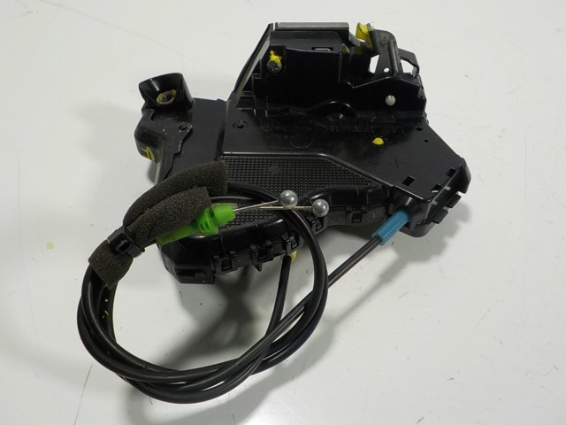  Zamek drzwi przednich lewych Toyota Camry 7