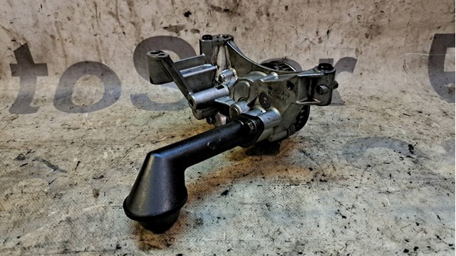 Do koszyka 8000027 Ford Pompa oleju