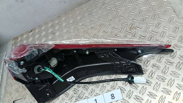 Do koszyka Lampa zespolona tylna prawa Mitsubishi Eclipse CROSS GK, GL