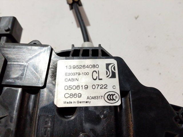Zamek drzwi przednich prawych Peugeot/Citroen 1677681380 cena, od 129,12 USD