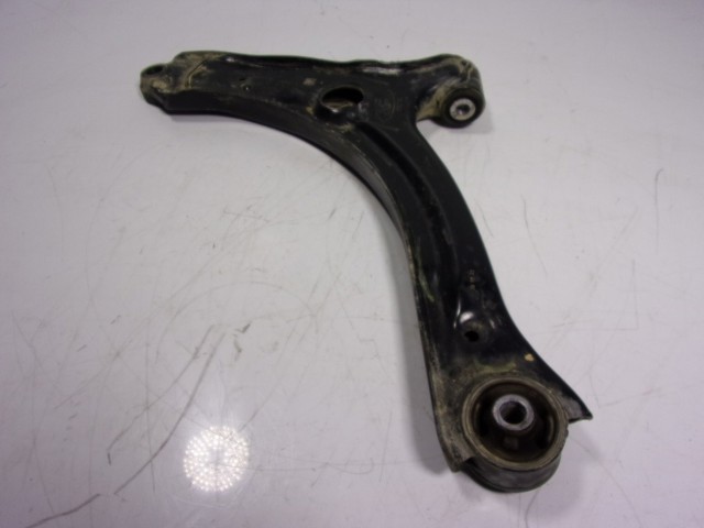 2549330 Ford Wahacz zawieszenia przedniego dolny prawy