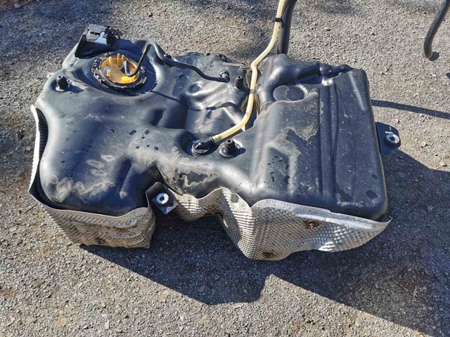 Do koszyka Zbiornik paliwa Skoda SuperB III 3V3