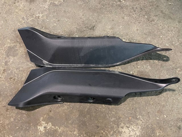 Do koszyka 57256SJ010 Subaru Uszczelniacz błotnika