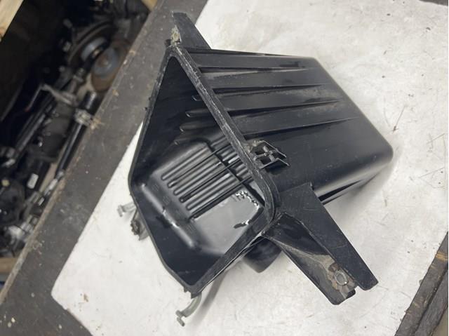 Obudowa filtra powietrza Suzuki Grand Vitara 