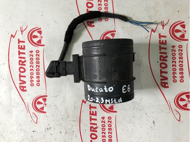 Do koszyka 55260335 Fiat/Alfa/Lancia Czujnik przepływu powietrza, przepływomierz powietrza M.A.F.