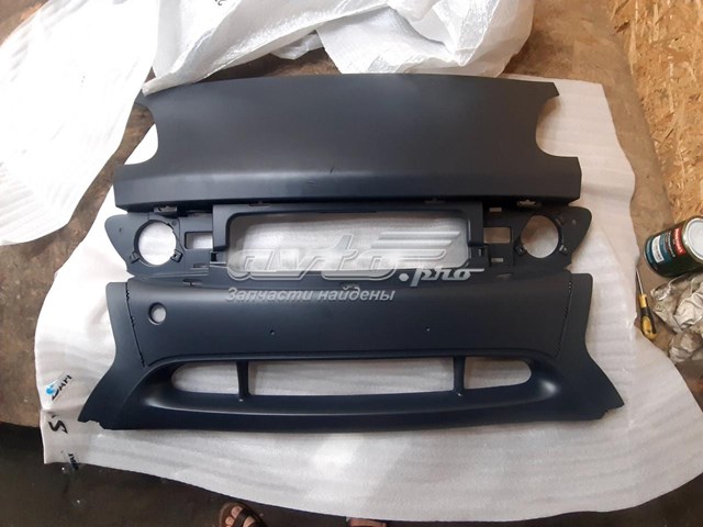 Zderzak przedni Mercedes Q0000911V018 cena, od 206,36 USD