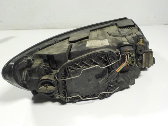 Reflektor lewy Volvo 31265694 cena, od 266,49 USD