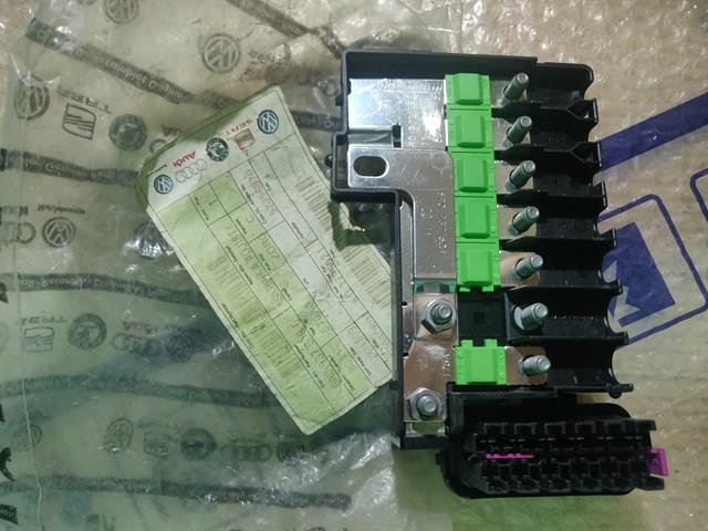 Skrzynka bezpieczników VAG 6R0937548E cena, od 76,92 USD