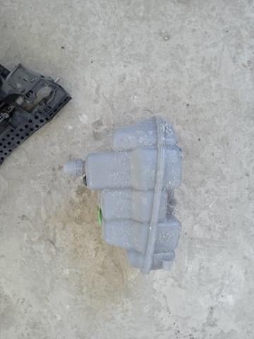 Zbiorniczek wyrównawczy układu chłodzenia 4G0121403AC VAG