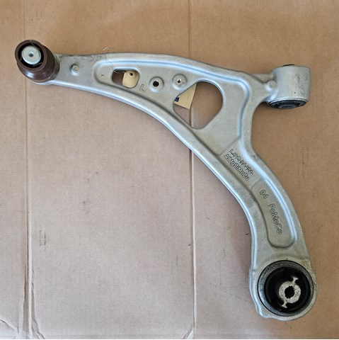 Wahacz zawieszenia przedniego dolny lewy Ford Mustang MACH-E SUV (CGW, K3R, K3S) (2020 - 2026) cena, od 301,58 USD