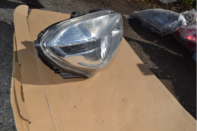 5J1941016C VAG Reflektor prawy