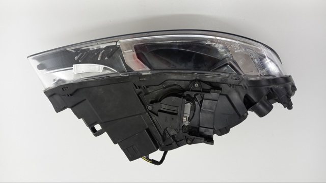 Reflektor lewy 31698818 Volvo